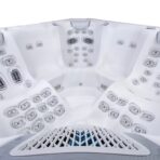 Everest LifeLuxury hot tub - Image 30