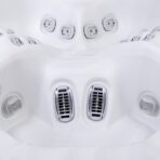 Everest LifeLuxury hot tub - Image 34